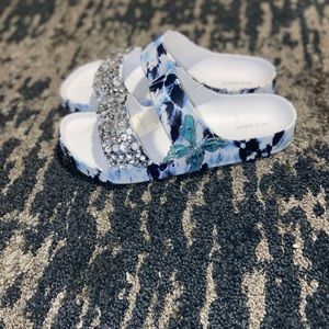 Dazzle Razzle sandals